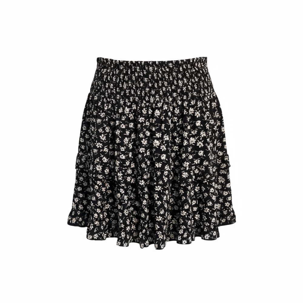 La Hearts Black and White Floral Skater Skirt - Picture 1 of 3